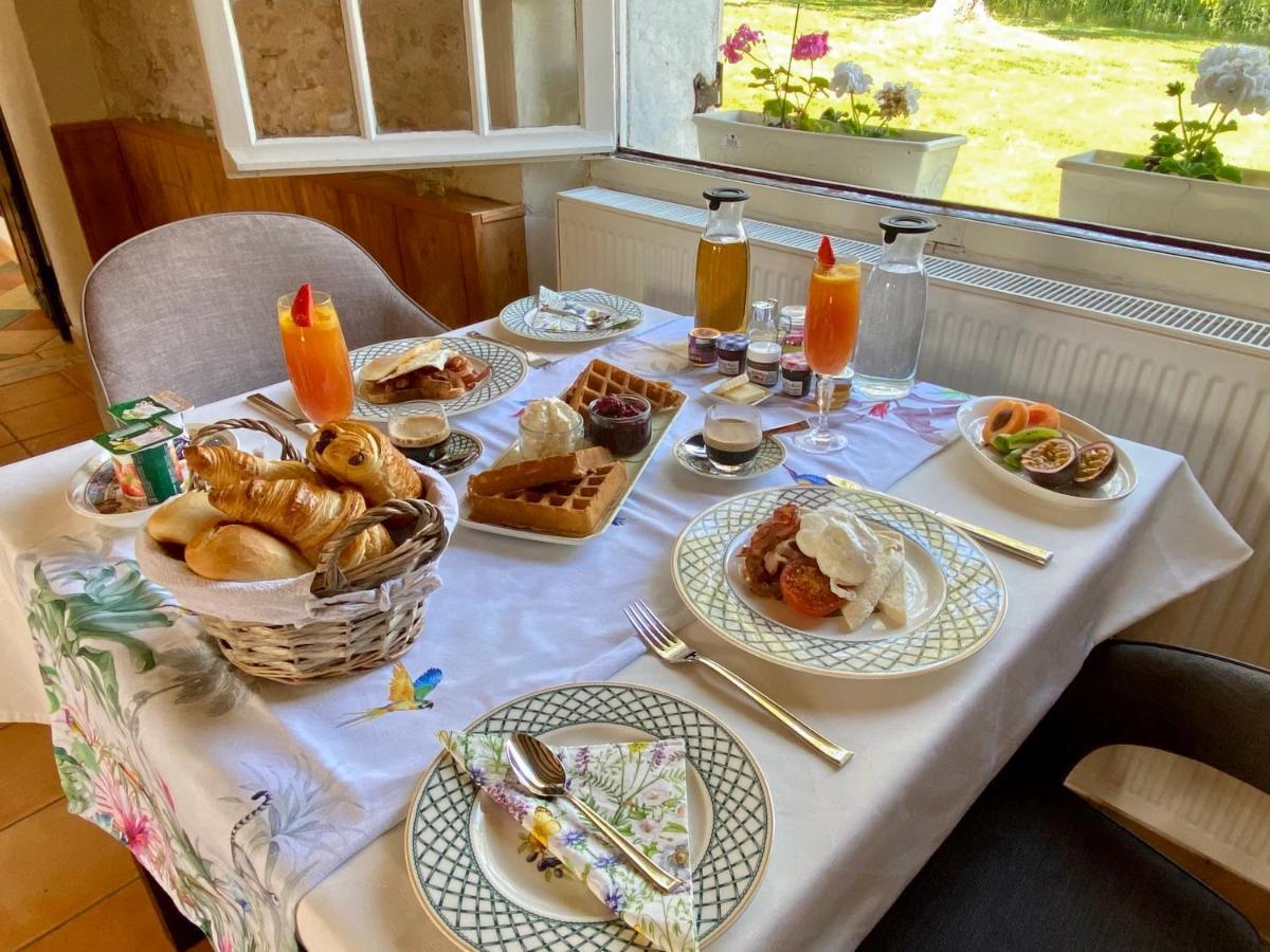 Sans Souci Bed And Breakfast Luxe Heated Pool And Restaurant Luzillé Exteriör bild