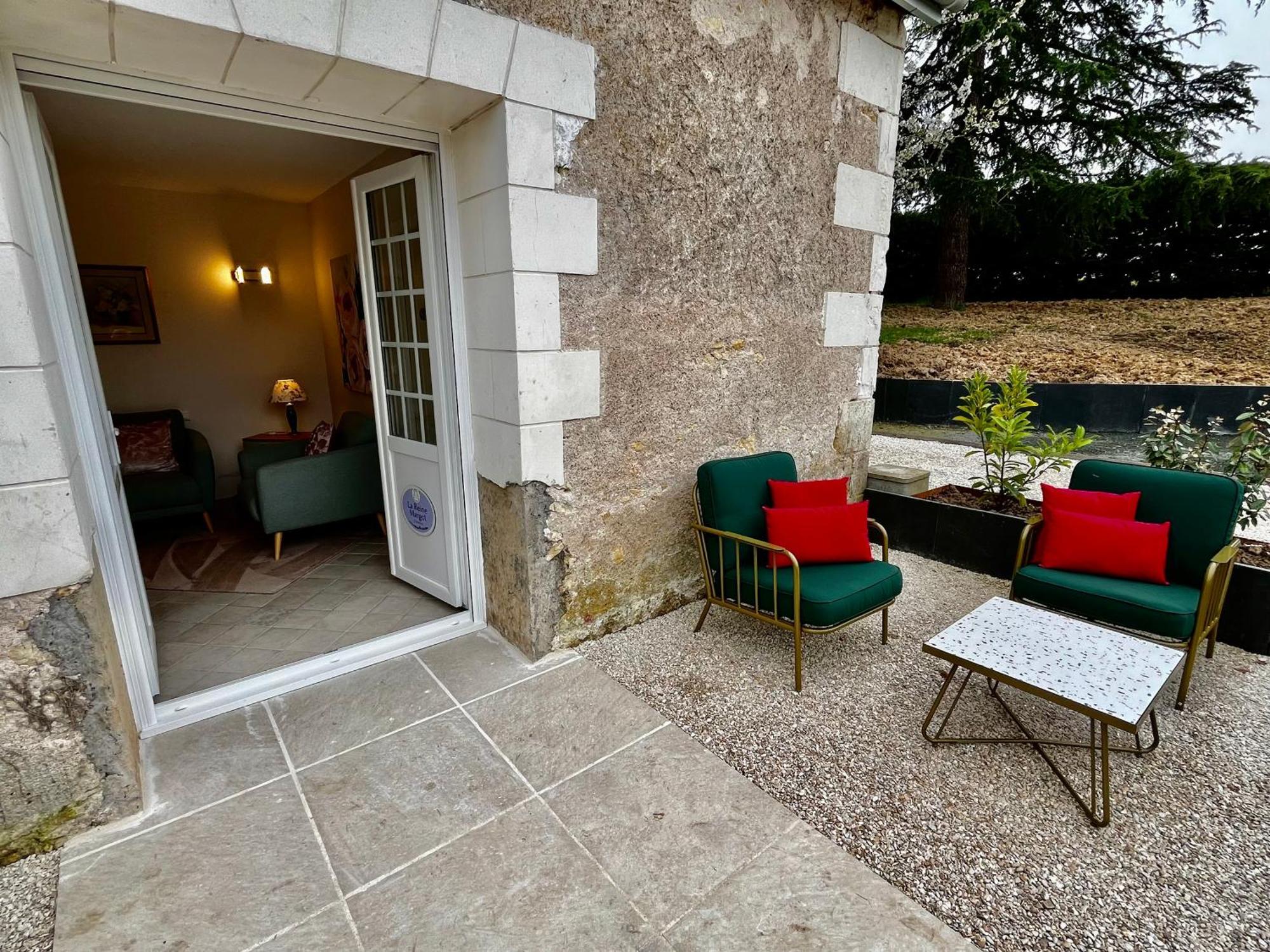 Sans Souci Bed And Breakfast Luxe Heated Pool And Restaurant Luzillé Exteriör bild
