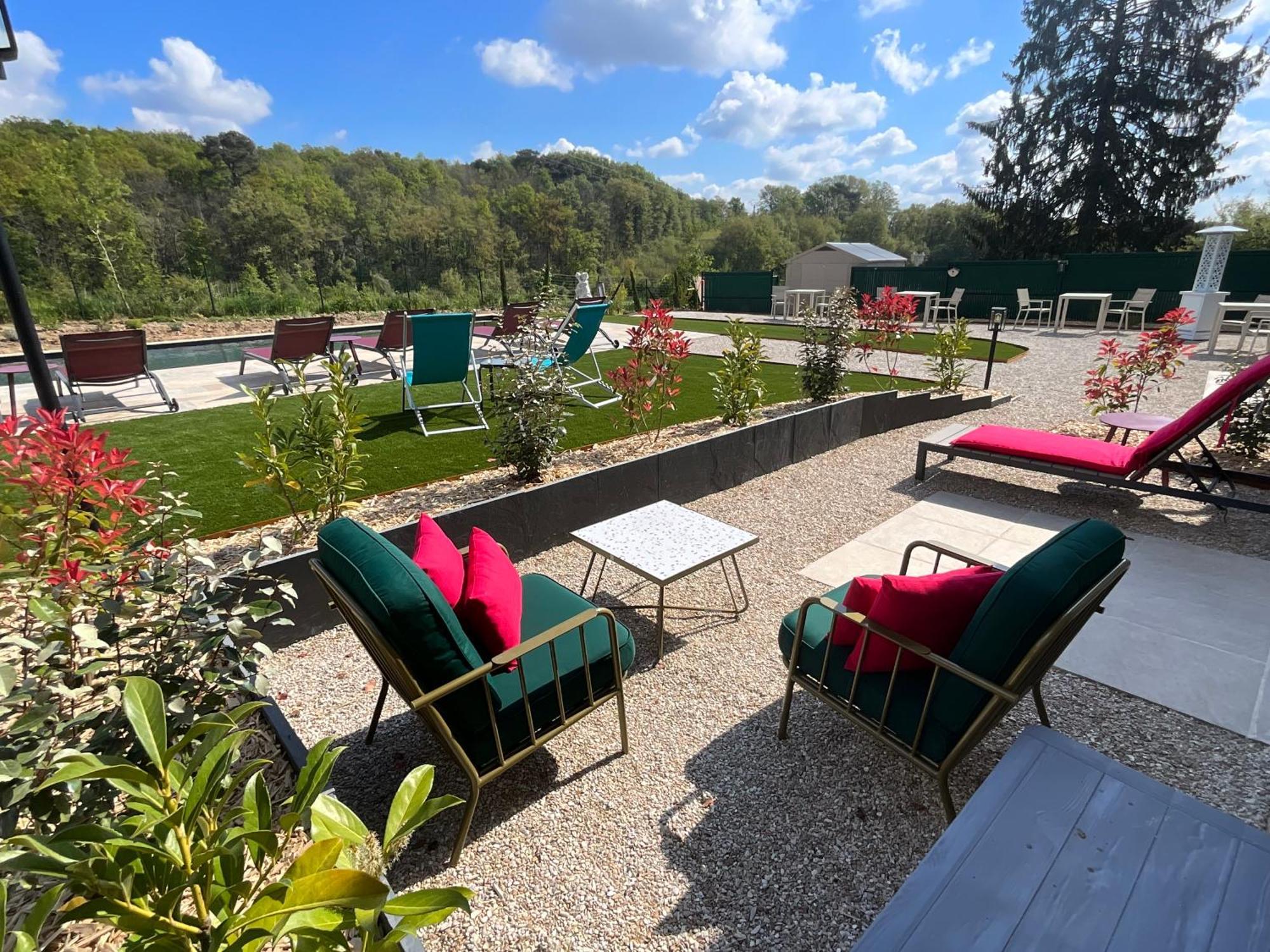 Sans Souci Bed And Breakfast Luxe Heated Pool And Restaurant Luzillé Exteriör bild