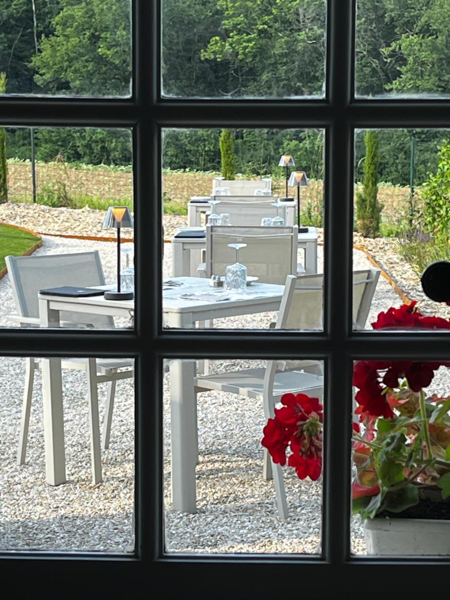 Sans Souci Bed And Breakfast Luxe Heated Pool And Restaurant Luzillé Exteriör bild