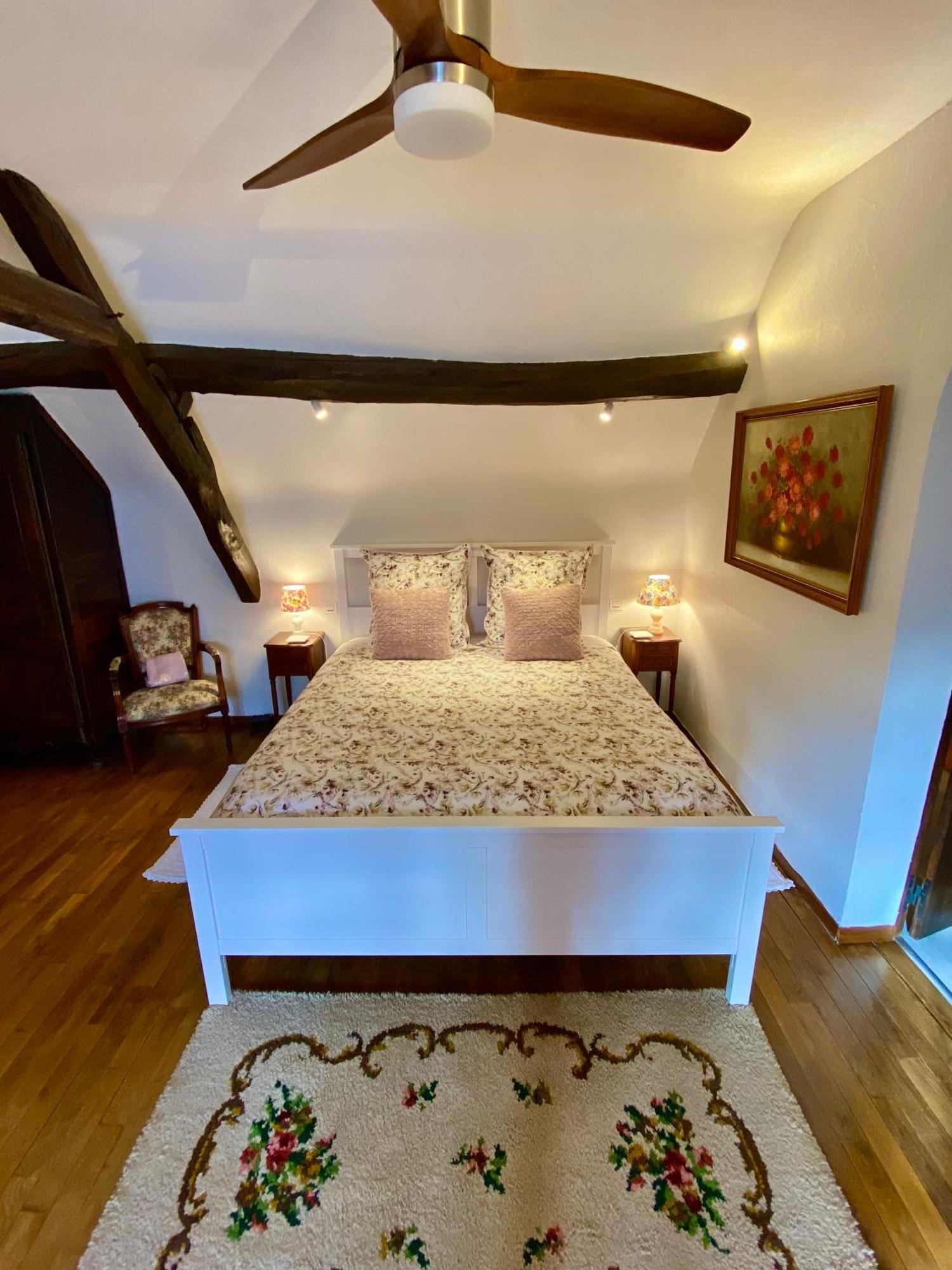 Sans Souci Bed And Breakfast Luxe Heated Pool And Restaurant Luzillé Rum bild
